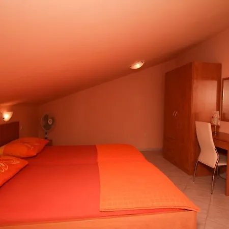 Apartment Amatus Povljana